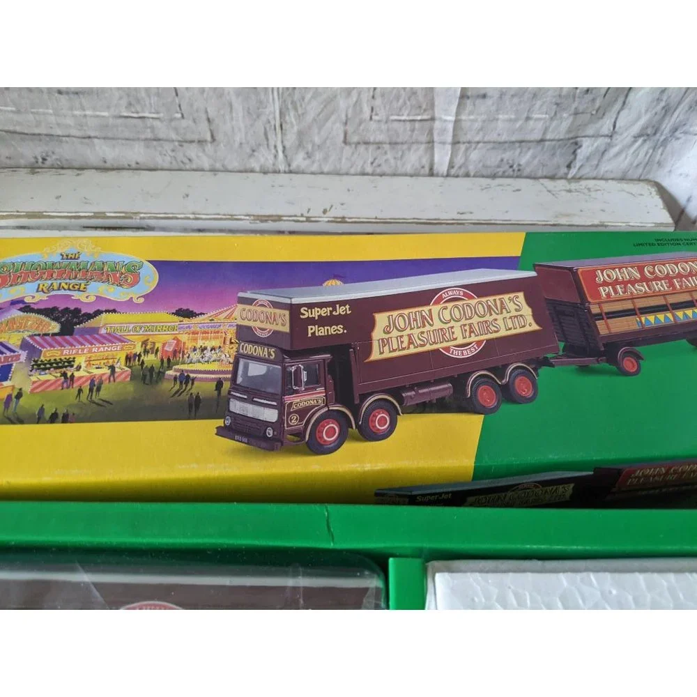 Corgi‎ 21701 AEC close pull truck closed trailer Jo